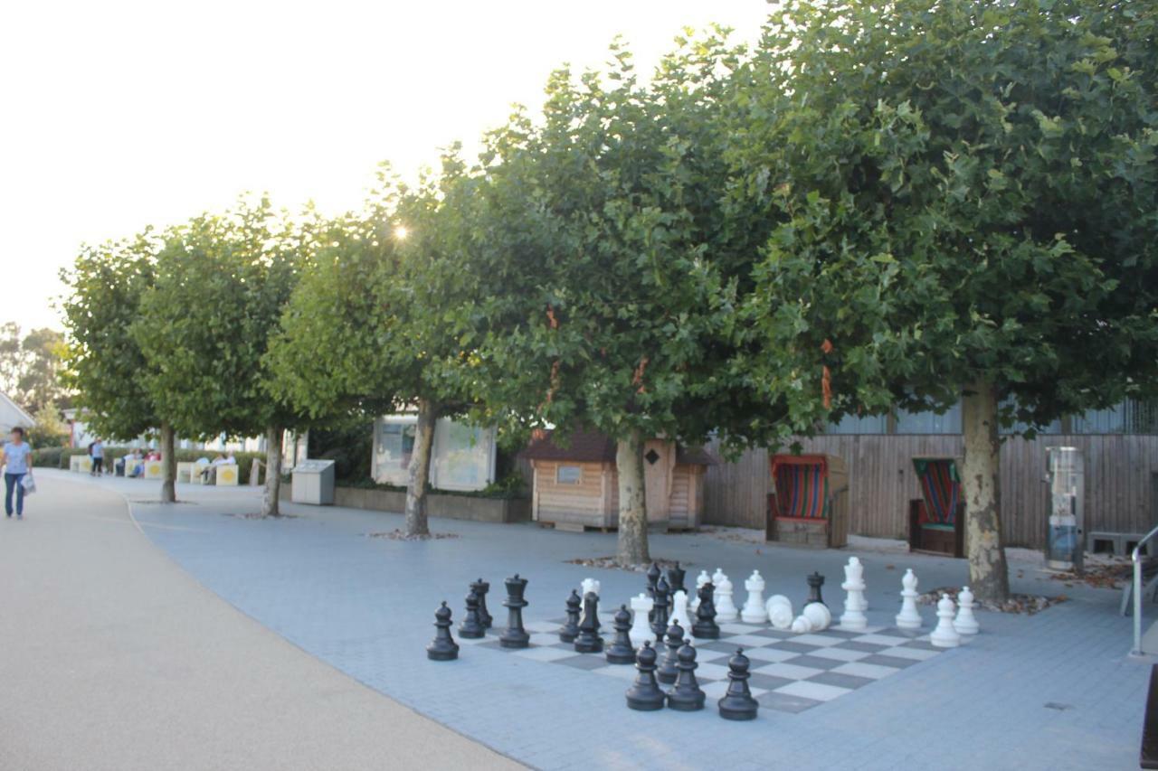 Strandlaeufer Im Kirschgarten Kellenhusen Kültér fotó