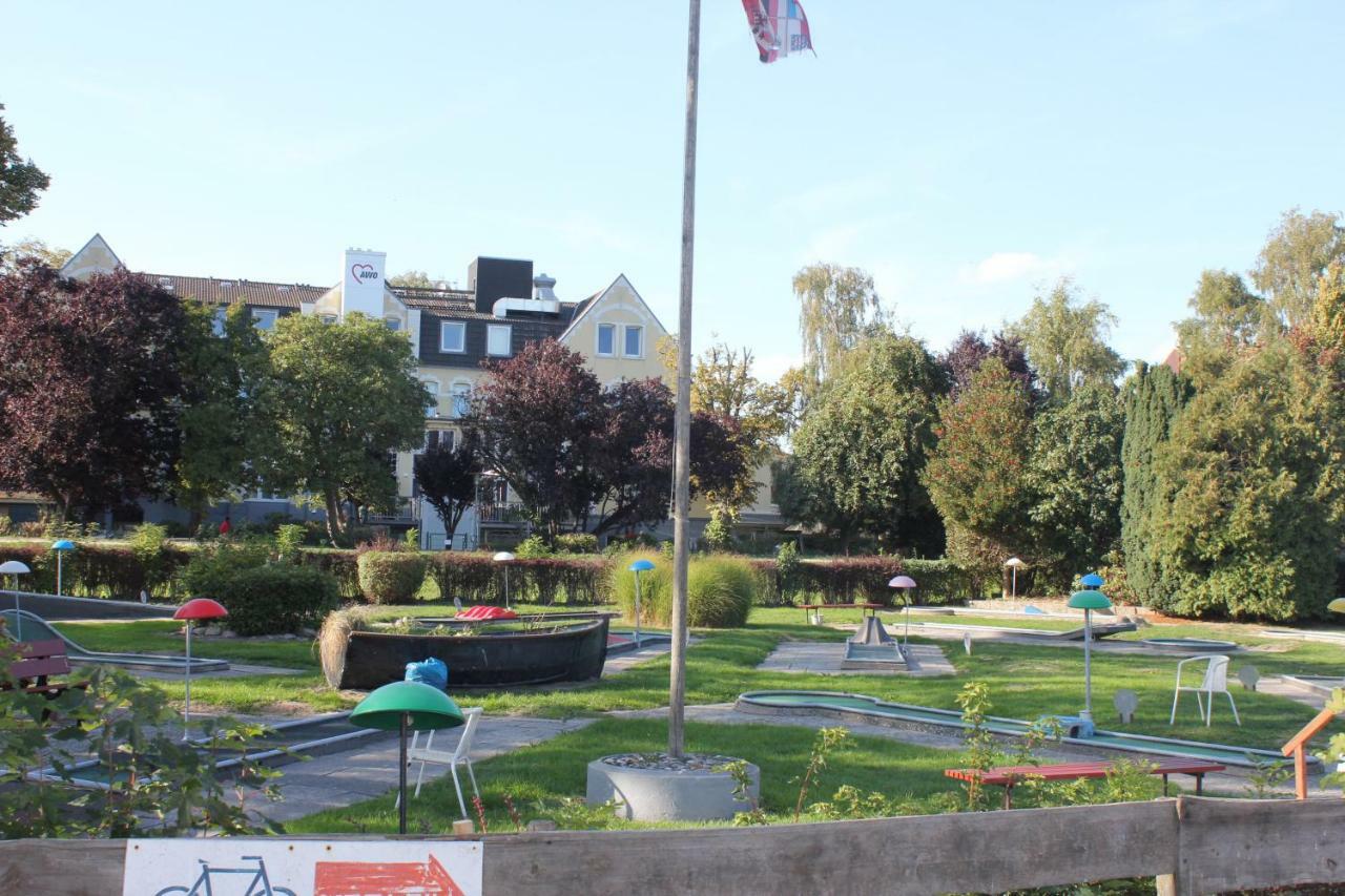 Strandlaeufer Im Kirschgarten Kellenhusen Kültér fotó