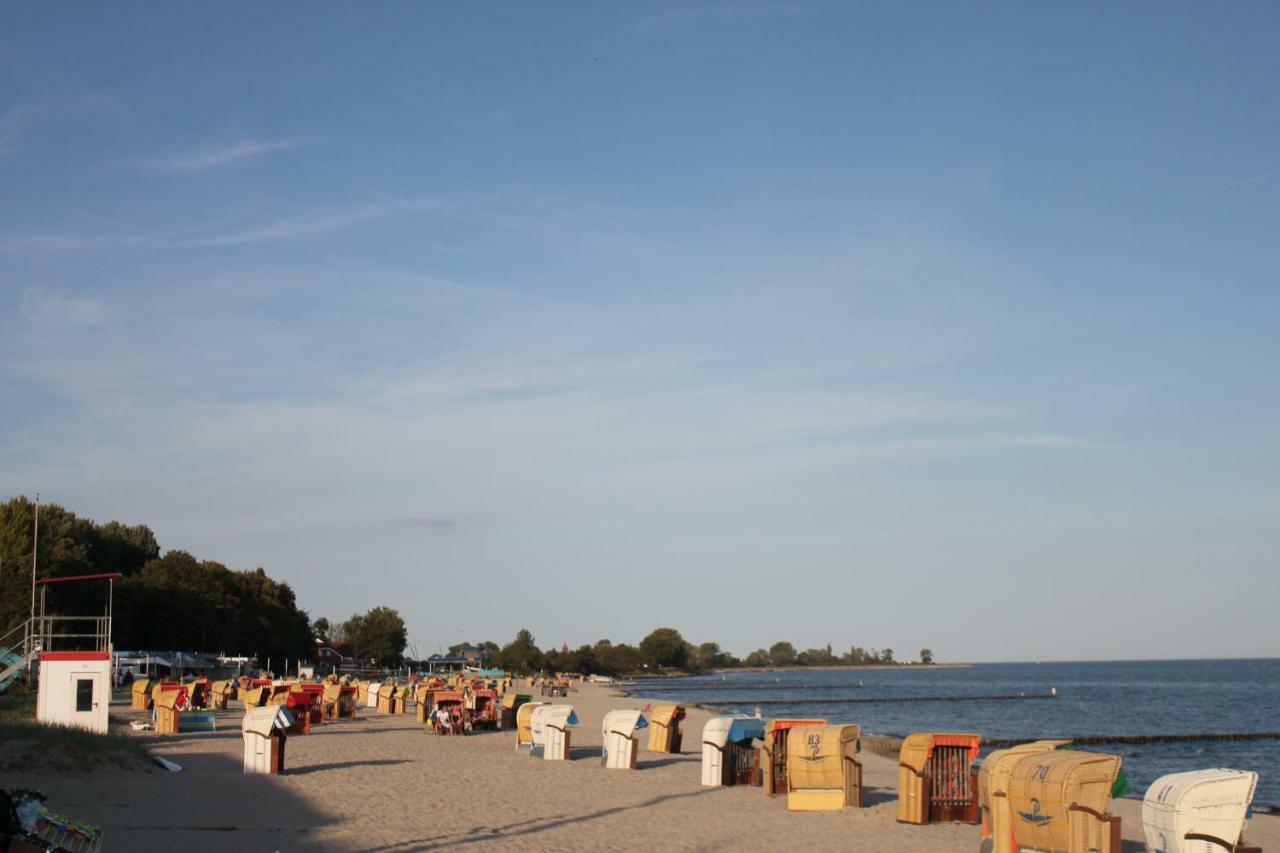 Strandlaeufer Im Kirschgarten Kellenhusen Kültér fotó