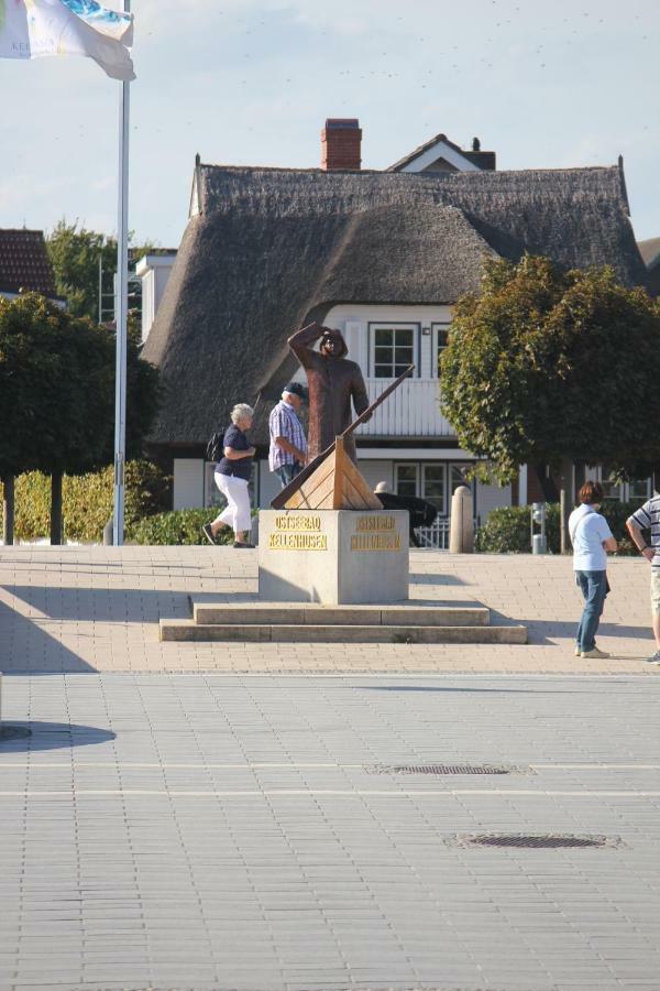 Strandlaeufer Im Kirschgarten Kellenhusen Kültér fotó